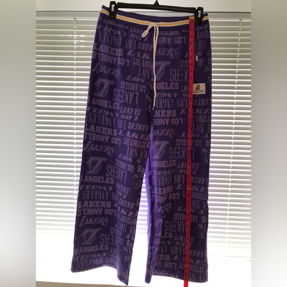 NBA Lakers Wide Leg Pants- Large - Picture 3 of 6